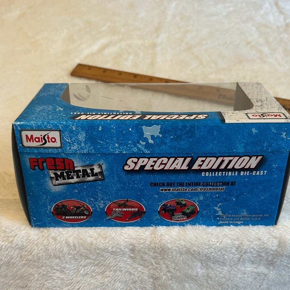 Maisto Brand‎ 1:24 1965 Shelby Cobra 427 Die-Cast Model Car Special Edition - Picture 4 of 7